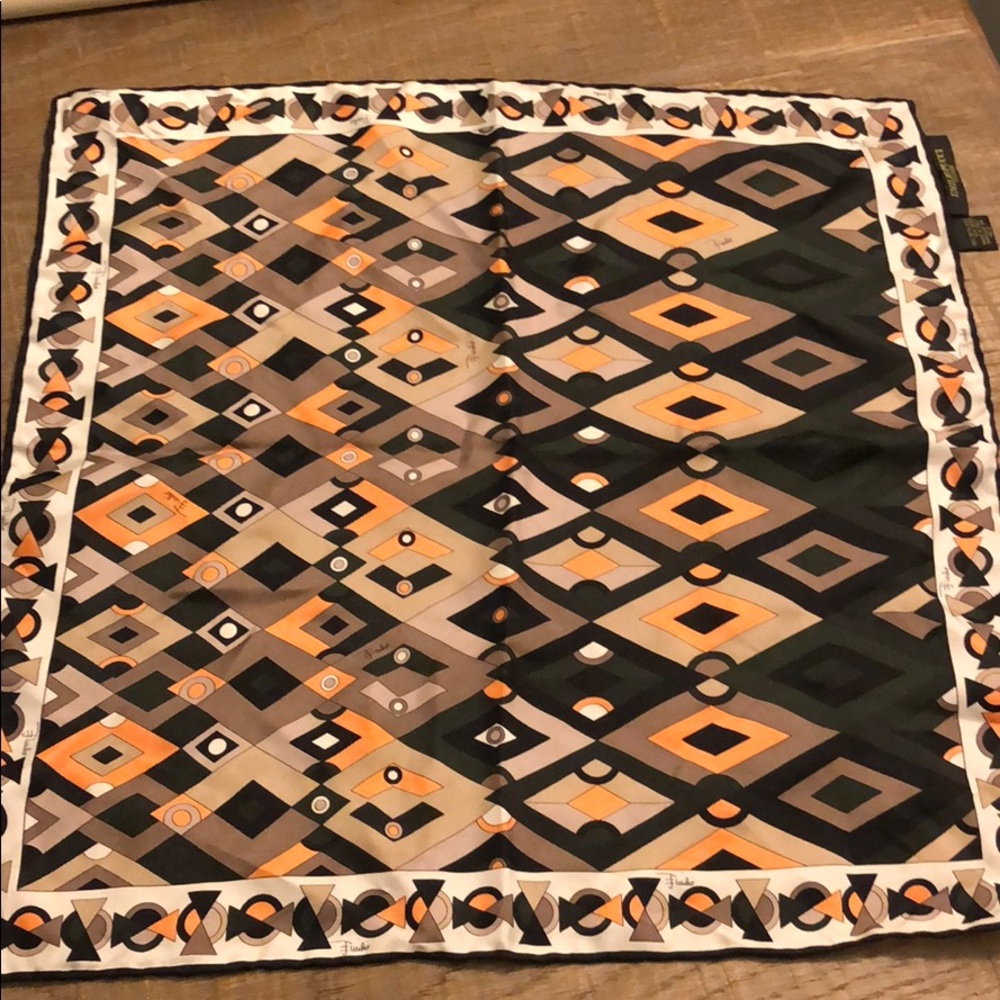 Pucci scarf